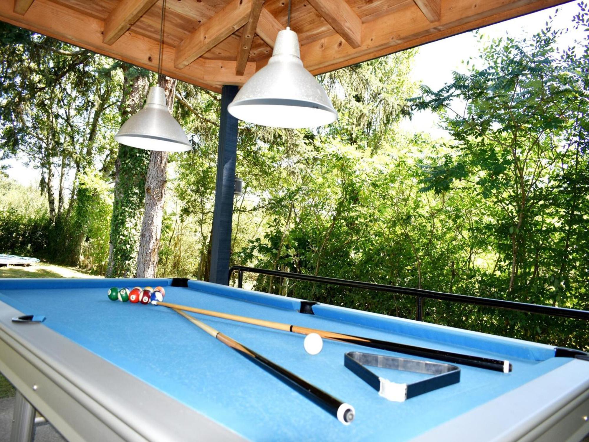 Modern Holiday Home Near The Forest Saint-Honoré エクステリア 写真