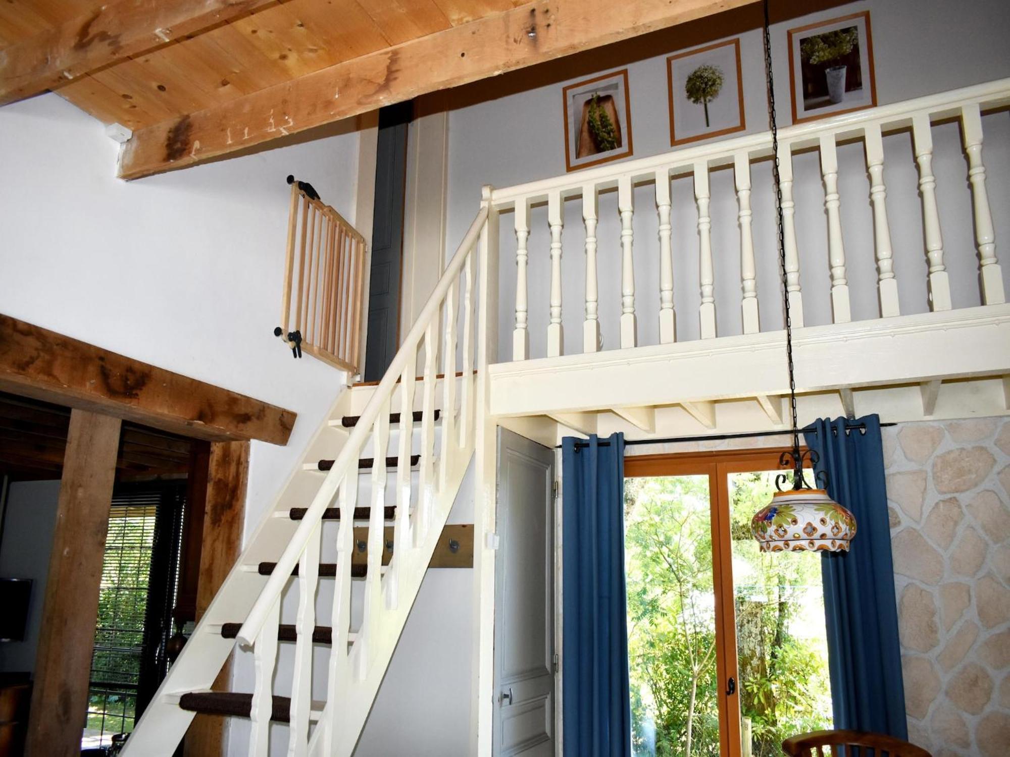 Modern Holiday Home Near The Forest Saint-Honoré エクステリア 写真